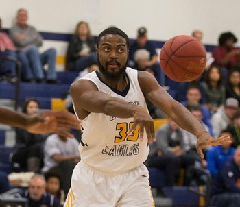 Men&rsquo;s Basketball Win on Buzzer Beater