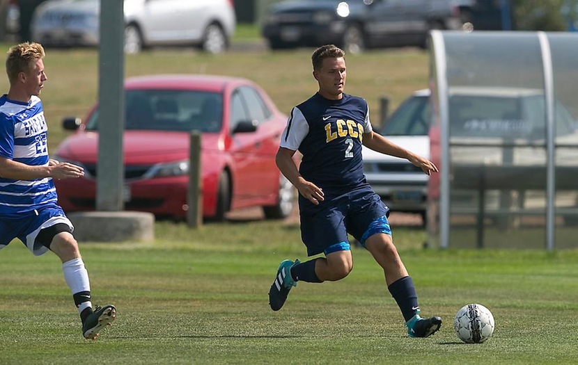 Men&rsquo;s Soccer Tops Garden City in Opener