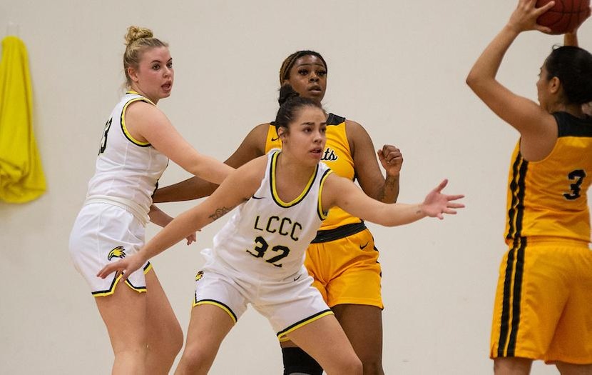 Lancers Pull Away From Golden Eagles