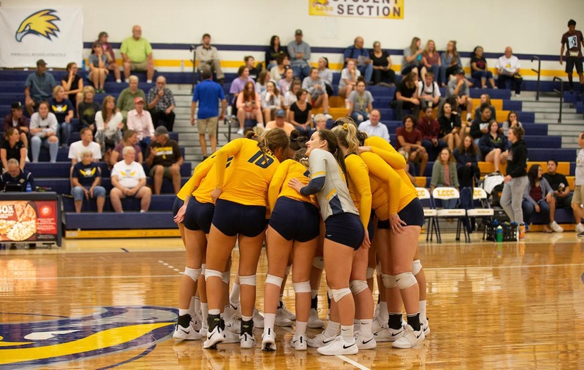 Nelson Paces Golden Eagles In Road Loss at Western Wyoming