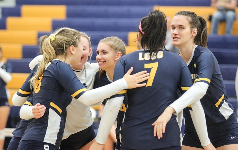 Golden Eagles win opener