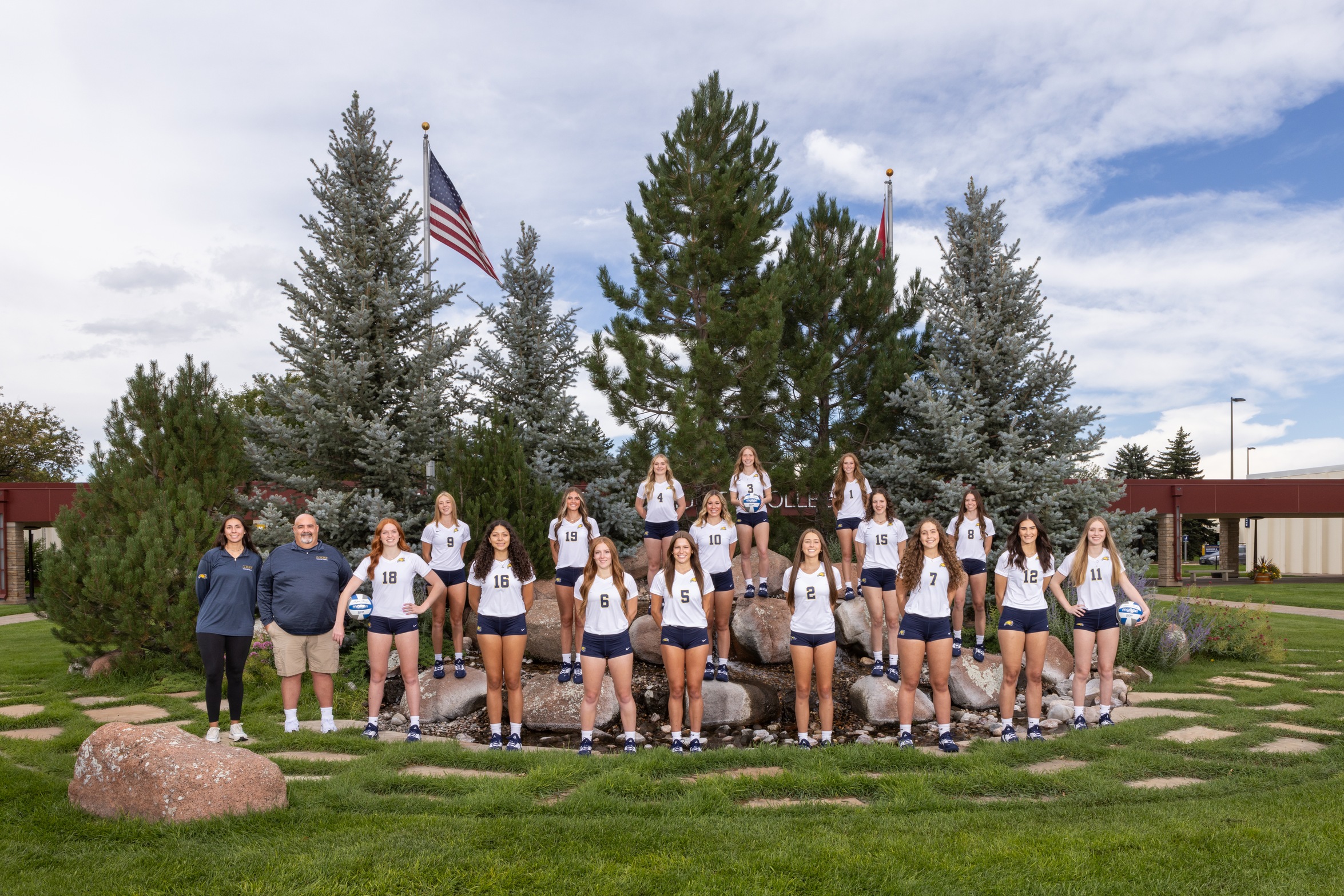 Golden Eagles split matches with Pima, #8 NMMI