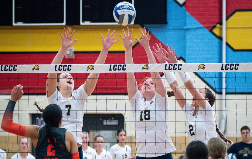 Golden Eagles rally for reverse sweep of WNCC to open Region IX Tournament